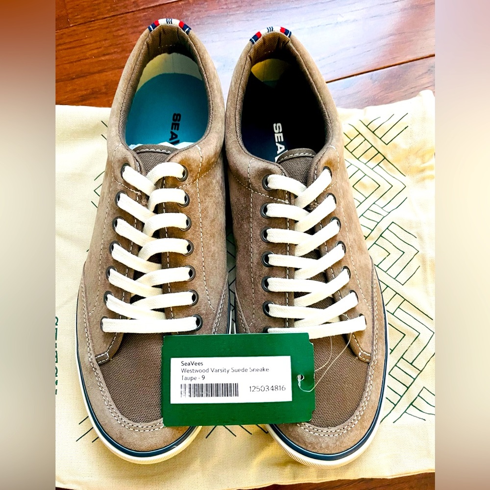 NWT men’s size 9 shoes, never worn.